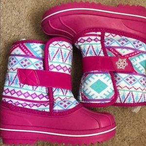 Winter boots, girls size 13